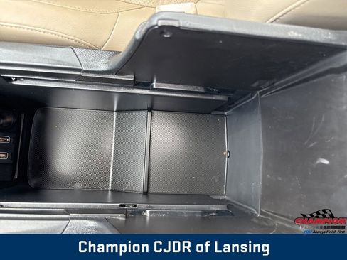 Used 2017 Honda CR-V Touring image 34