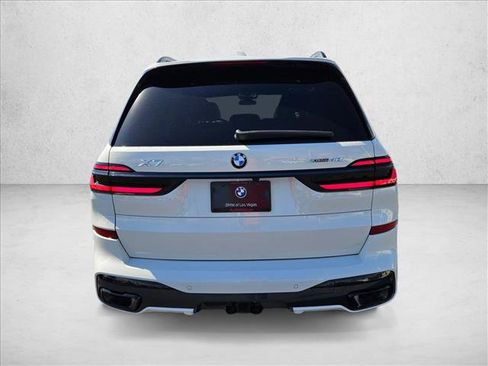 Certified 2024 BMW X7 xDrive40i w/ M Sport Package AWD/4WD image 7