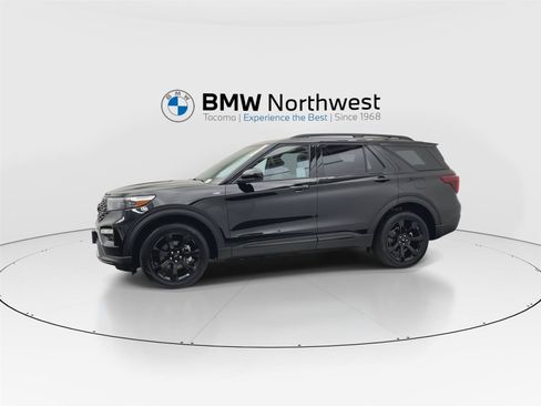 Used 2023 Ford Explorer ST-Line w/ Class IV Trailer Tow Package AWD/4WD image 10