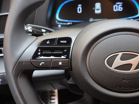 New 2026 Hyundai Elantra Sport image 18