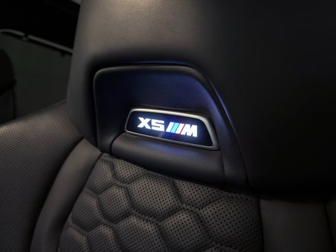 Used 2020 BMW X5 M Competition w/ Executive Package image 22