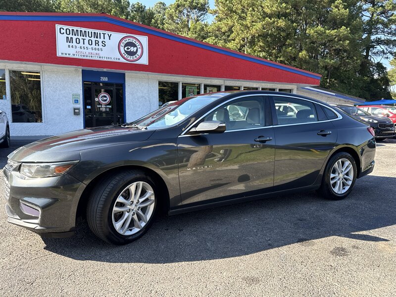 Used 2016 Chevrolet Malibu LT FWD image 1