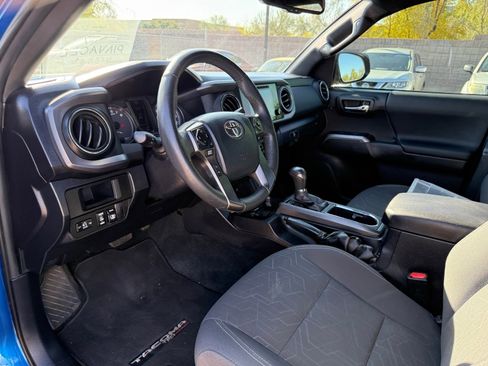 Used 2017 Toyota Tacoma TRD Off-Road w/ Tow Package image 15