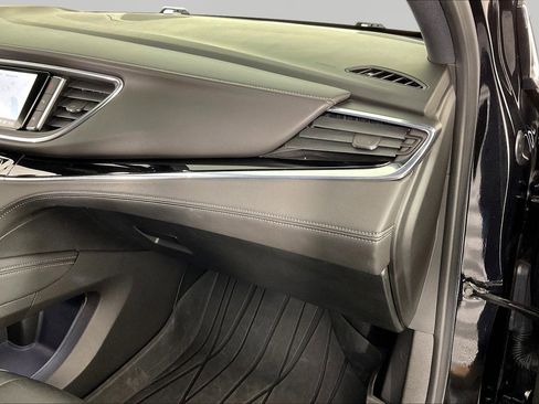 Used 2023 Buick Enclave Avenir FWD image 27