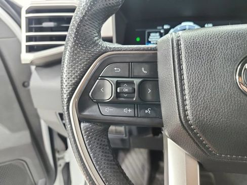 Used 2025 Toyota Tundra Limited AWD/4WD image 24