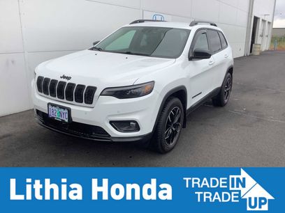 Used 2023 Jeep Cherokee Altitude Lux