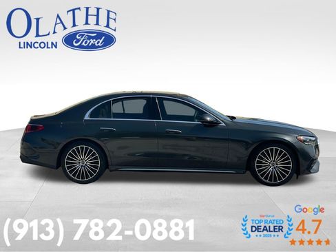 Used 2025 Mercedes-Benz E 350 4MATIC Sedan image 6