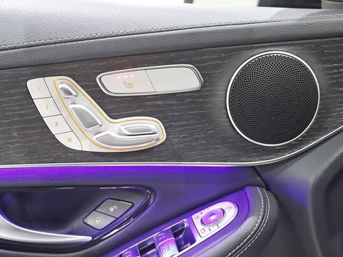 Used 2022 Mercedes-Benz GLC 300 4MATIC Coupe image 37