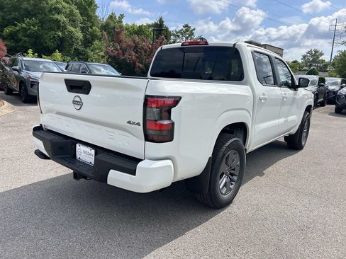 New 2026 Nissan Frontier SV w/ Tow Package AWD/4WD image 7