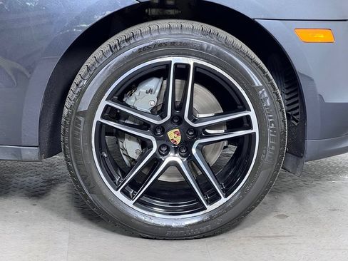 Certified 2021 Porsche Macan S AWD/4WD image 13