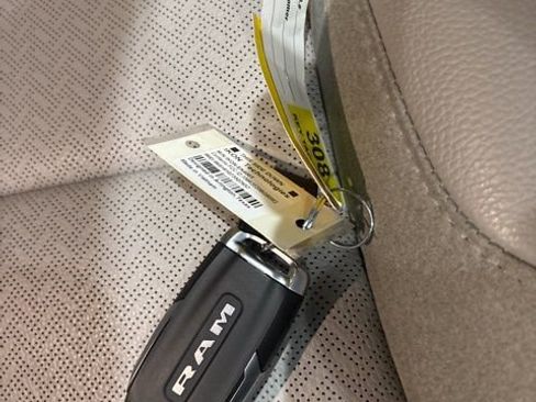 Used 2025 RAM 1500 Laramie image 43