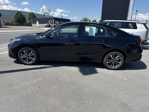 Certified 2024 Kia Forte LXS w/ LXS Technology Package FWD image 7