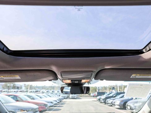 Certified 2024 Honda Odyssey EX-L image 7