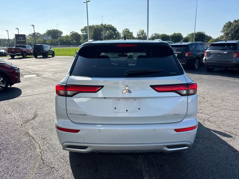 Used 2024 Mitsubishi Outlander SEL AWD/4WD image 6