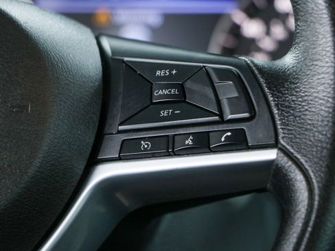 Used 2025 Nissan Altima 2.5 SV FWD image 14