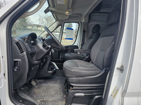 Used 2020 RAM ProMaster 3500 w/ Interior Convenience Group image 9