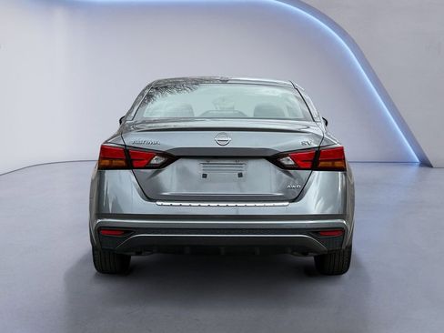 Used 2023 Nissan Altima 2.5 SV image 4