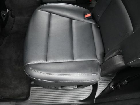 Used 2025 Kia Telluride S AWD/4WD image 25