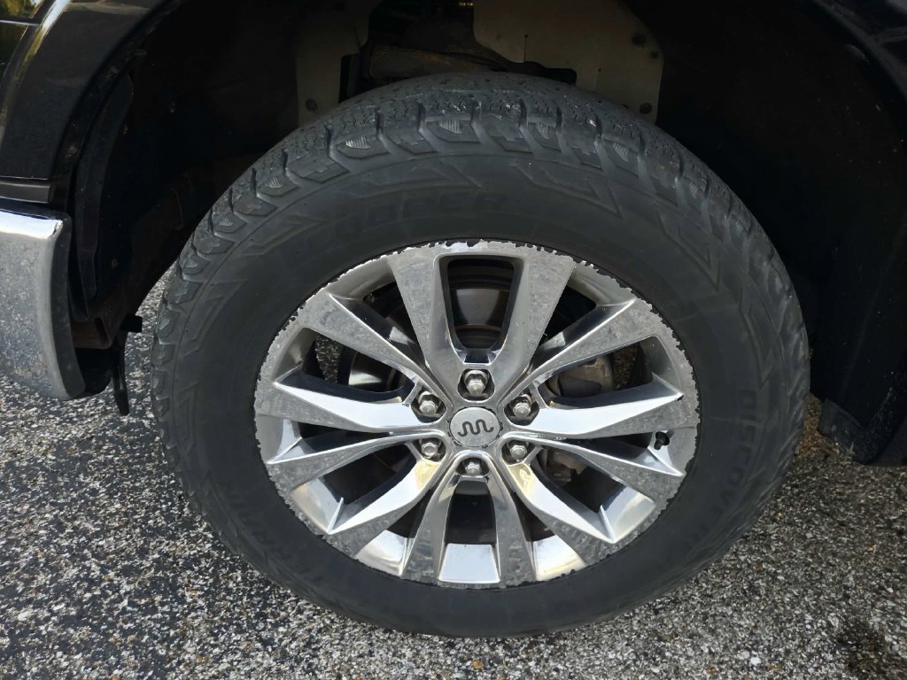 Used 2016 Ford F150 King Ranch w/ Equipment Group 601A Luxury AWD/4WD image 11