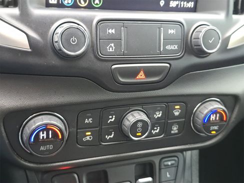 Used 2020 GMC Terrain Denali w/ Denali Premium Package image 27