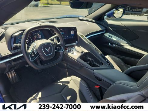 Used 2025 Chevrolet Corvette Stingray Convertible w/ 1LT RWD image 15