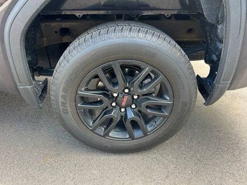 Used 2023 GMC Sierra 1500 Elevation AWD/4WD image 9