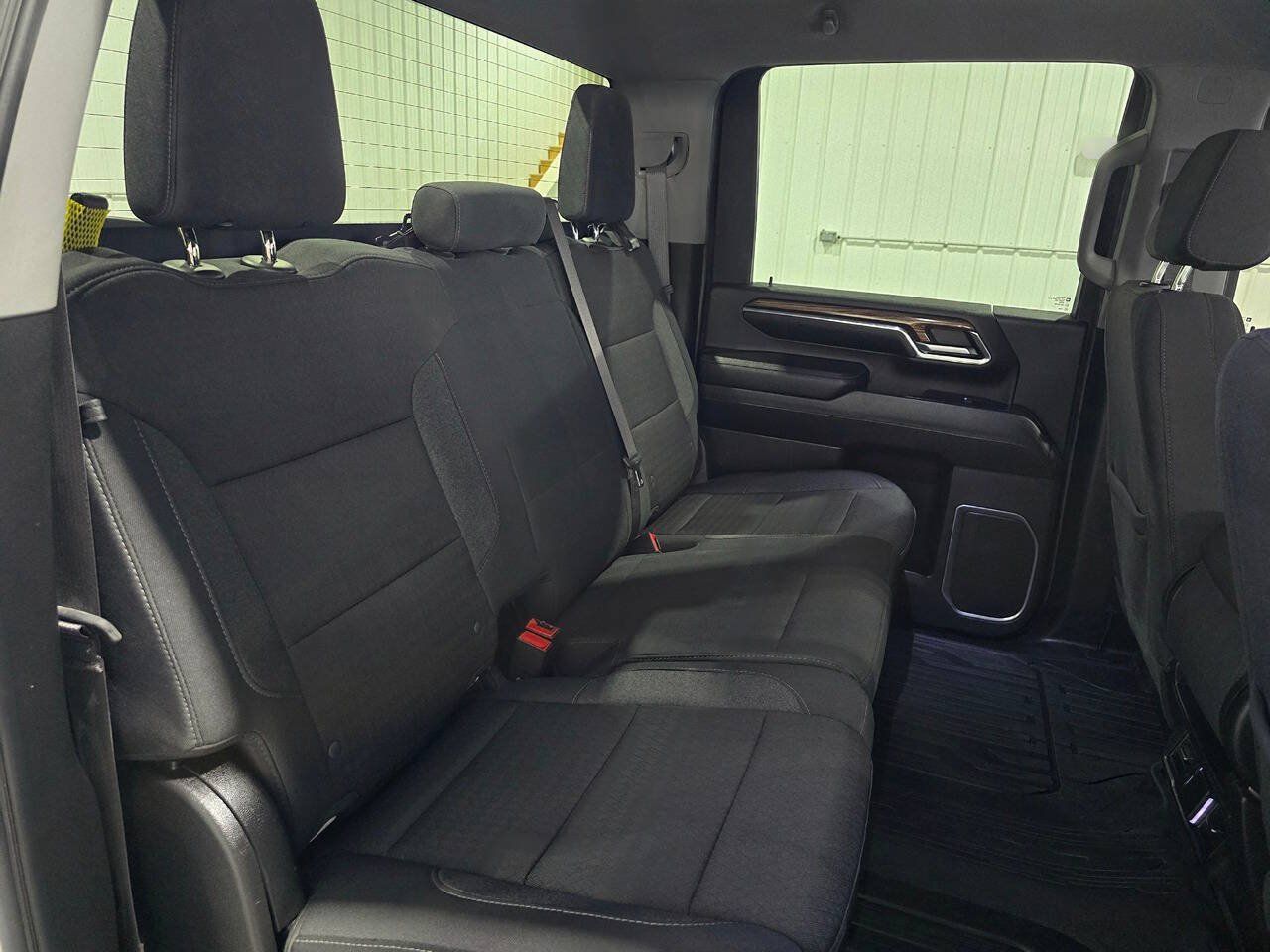 Used 2024 Chevrolet Silverado 2500 LT AWD/4WD image 11