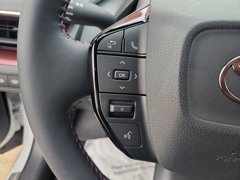 New 2026 Toyota Prius Plug-In Hybrid FWD image 24