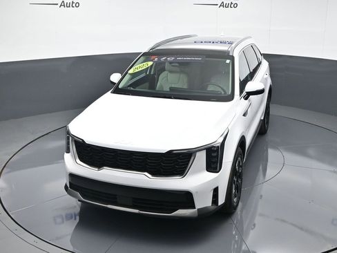 Certified 2025 Kia Sorento S w/ Panoramic Sunroof Package image 51