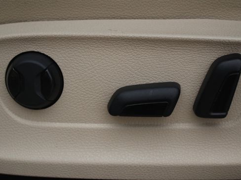 Used 2017 Volkswagen Passat 1.8T SE image 17