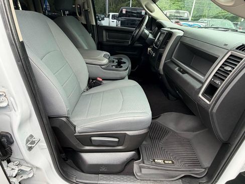 Used 2017 RAM 1500 Express AWD/4WD image 32
