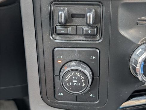 Used 2021 Ford F150 Lariat w/ Equipment Group 502A High image 19