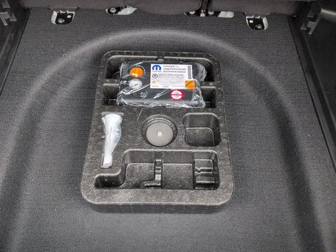 New 2026 Jeep Compass Limited AWD/4WD image 16