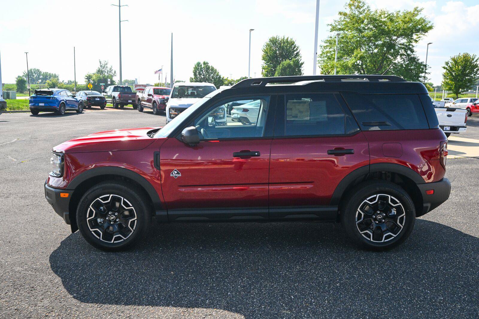 New 2026 Ford Bronco Sport Outer Banks w/ Outer Banks Tech Package+ AWD/4WD image 8
