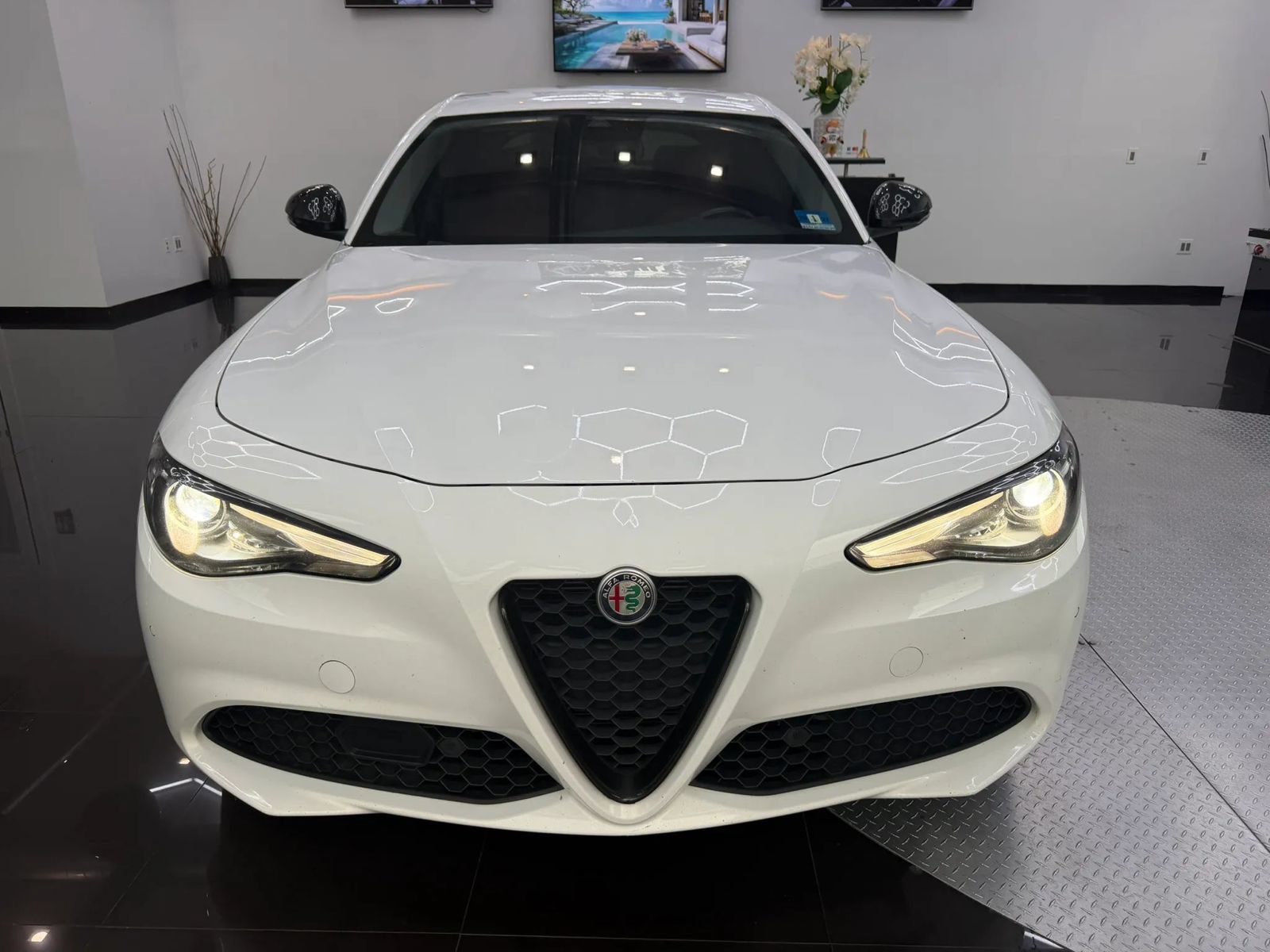 Used 2020 Alfa Romeo Giulia AWD w/ Nero Edizione image 1