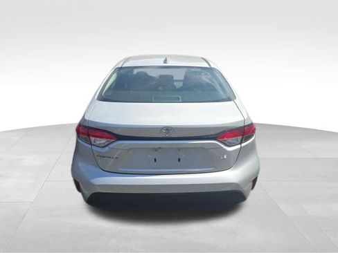 Used 2024 Toyota Corolla LE image 4