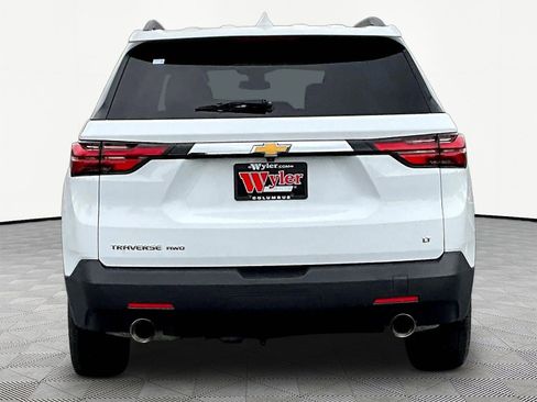 Used 2023 Chevrolet Traverse LT w/ LPO, Cargo Package AWD/4WD image 5