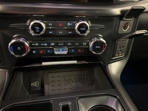 New 2025 Ford F150 Lariat w/ Equipment Group 502A High image 12