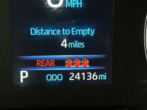Used 2024 Toyota Corolla SE FWD image 21