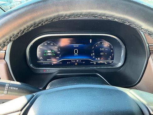 Used 2023 Chevrolet Tahoe High Country AWD/4WD image 19