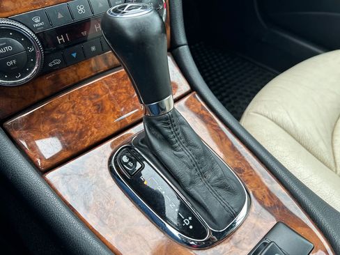 Used 2008 Mercedes-Benz CLK 350 Cabriolet image 22