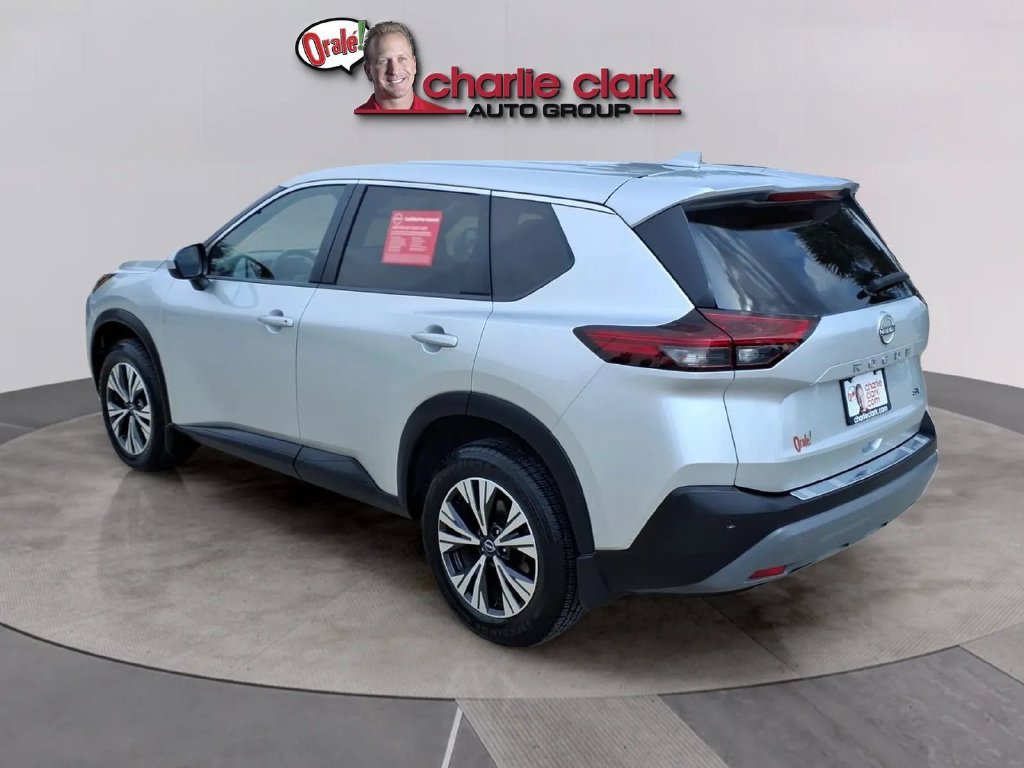 Used 2023 Nissan Rogue SV FWD image 3