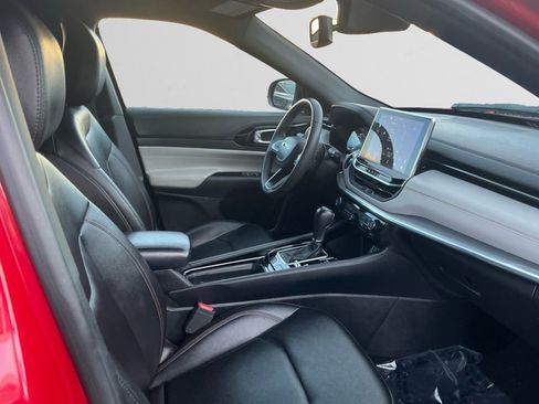 Used 2024 Jeep Compass Limited image 15