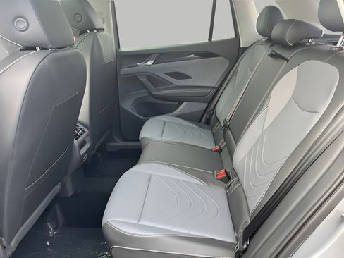 New 2026 Volkswagen Tiguan SE AWD/4WD image 22
