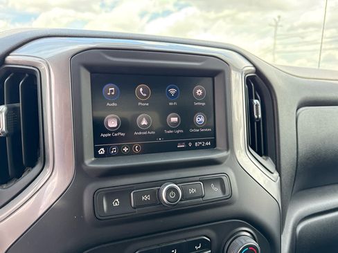 Used 2021 Chevrolet Silverado 1500 Custom Trail Boss w/ Safety Confidence Package AWD/4WD image 15