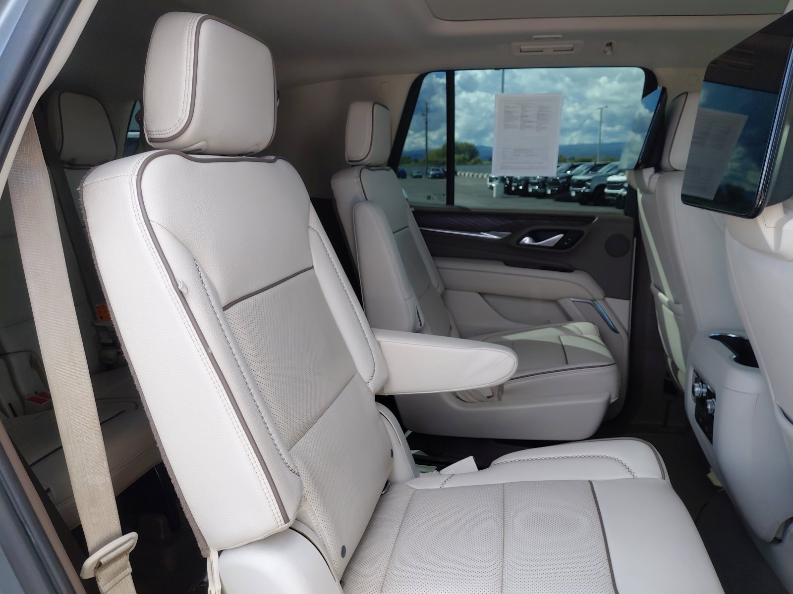 Used 2021 GMC Yukon Denali AWD/4WD image 27