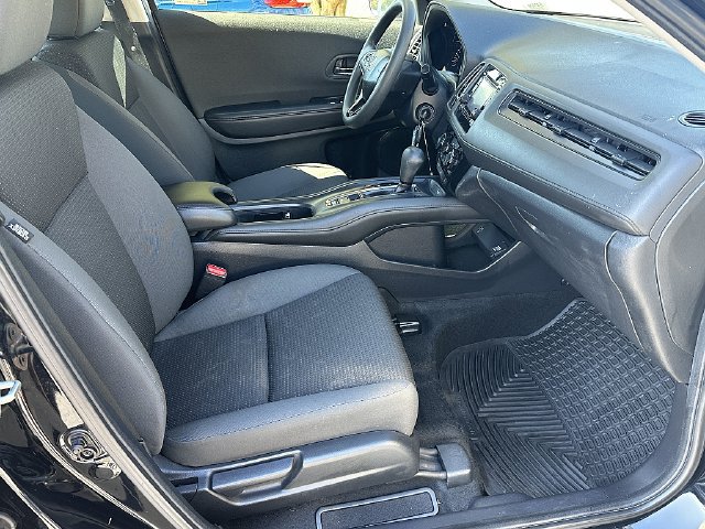 Used 2019 Honda HR-V LX image 9