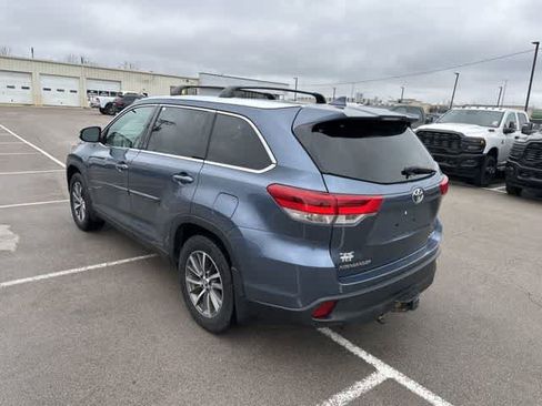 Used 2019 Toyota Highlander XLE image 15
