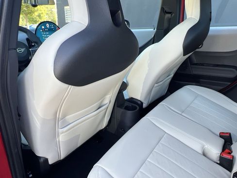 Certified 2025 MINI Cooper S image 23