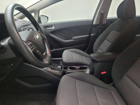 Used 2017 Kia Forte LX w/ LX Popular Package image 17